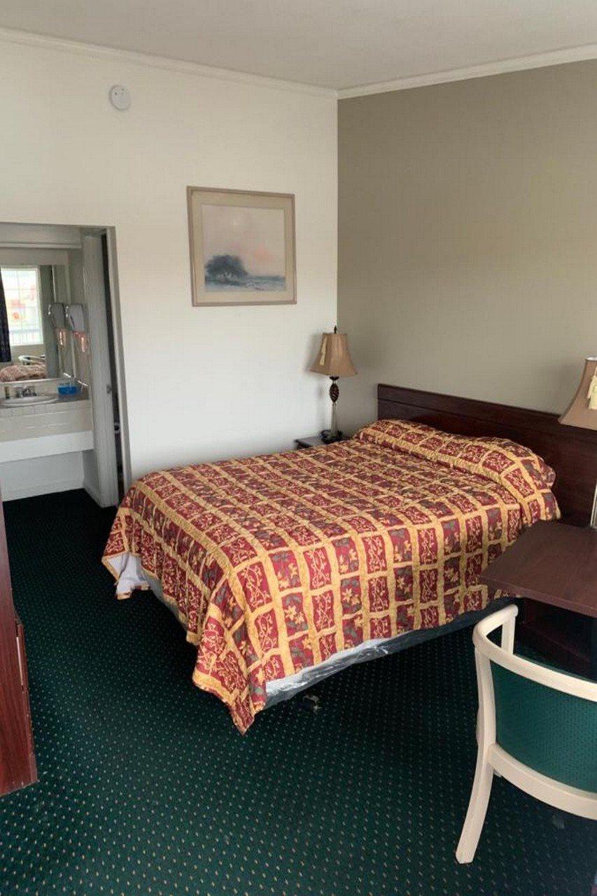 Economy Inn Monterey Seaside Buitenkant foto