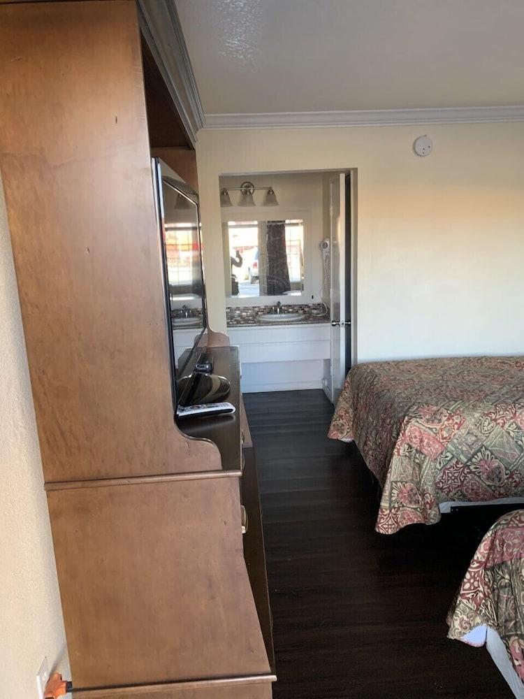 Economy Inn Monterey Seaside Buitenkant foto