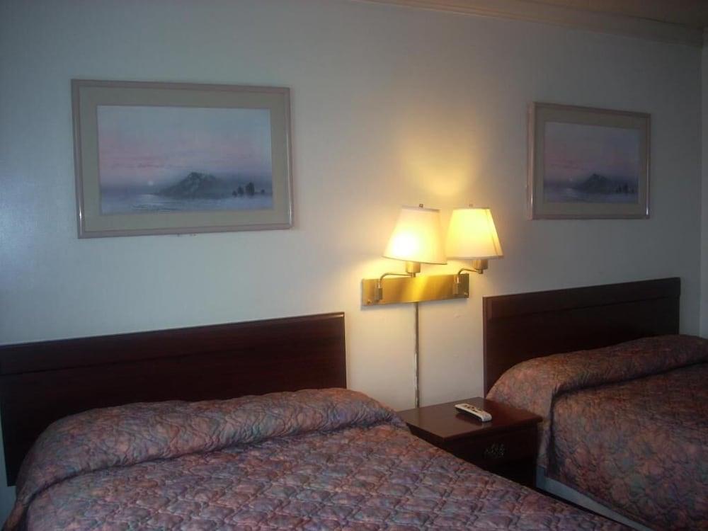 Economy Inn Monterey Seaside Buitenkant foto